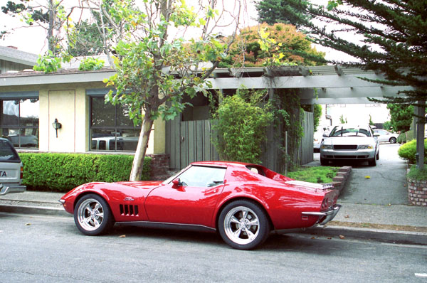 69-01a (04-40-20) 1969  Chevrolet Corvette（カーメル市内）.jpg